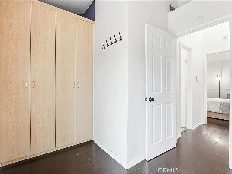 334 S Walnut Ave #D-11 — Photo 13