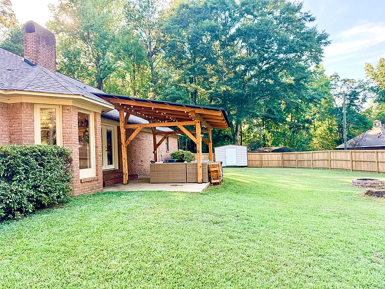 306 Oak Ridge Cir — Photo 9