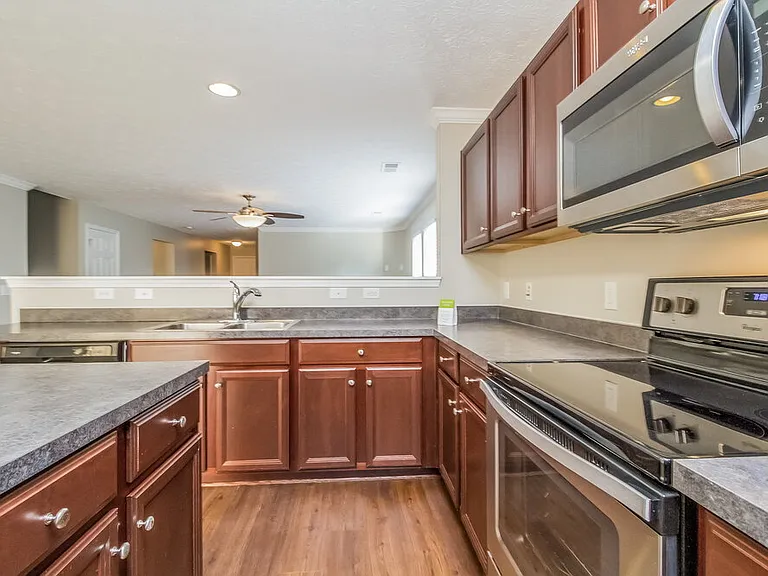 129 Sophie Dr — Photo 8