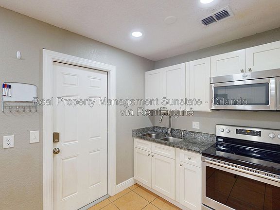 4th image of 214 Woodmere Blvd