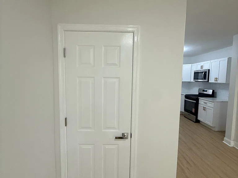 1320 S Myrtlewood St — Photo 6