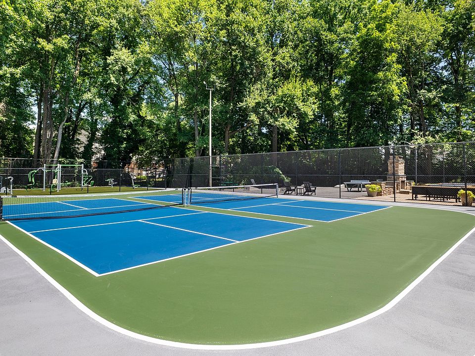 Double Pickleball court