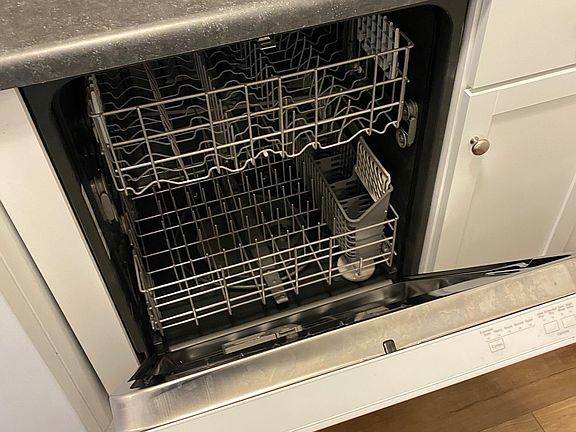 3rd image of 6510 W Forest Home Ave APT 5