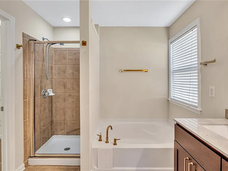 6174 Indian Wood Cir SE — Photo 18
