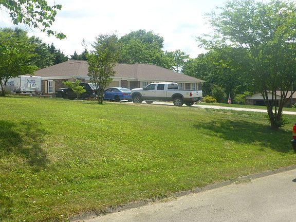 3rd image of 6752 Bonneville Dr