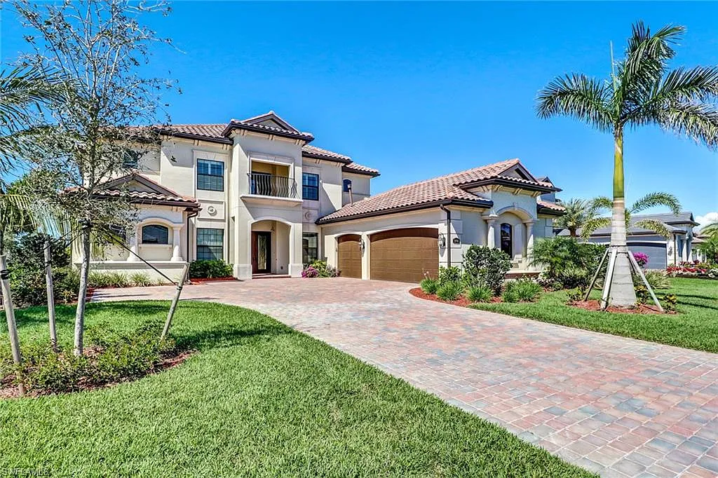 5 bed, 4.5 bath, 3542 sqft, $25,000 — Photo 1