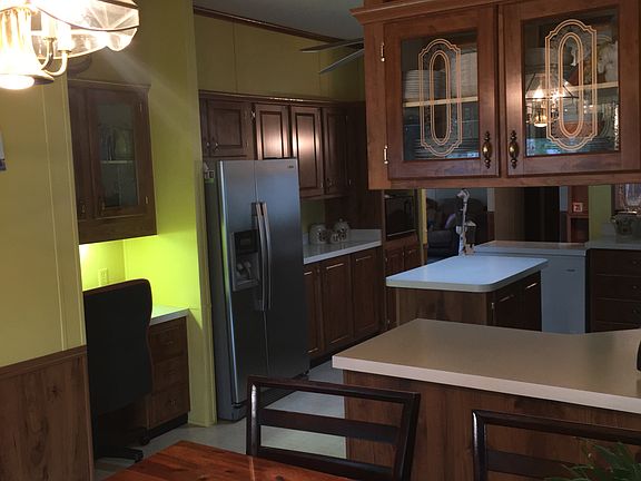 Dinning into kitchen 