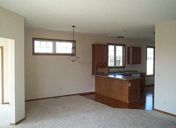 4th image of 1125 Woodland Dr