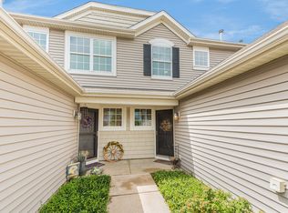 1145 Goldfinch Ave, Yorkville, IL 60560