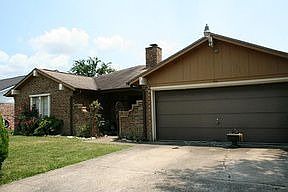 2nd image of 1606 S Park Side Dr