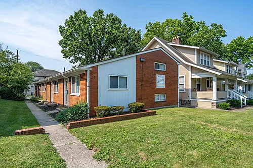 77 W Northwood Ave #C Photo 1