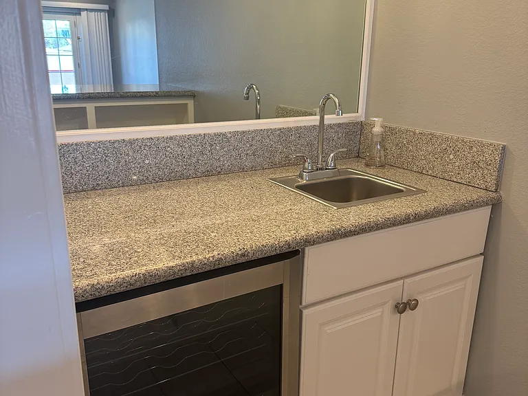 916 S Sherbourne Dr #205 — Photo 12