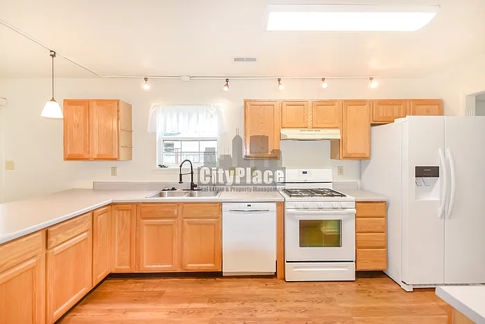 263 Brooks Bnd — Photo 13