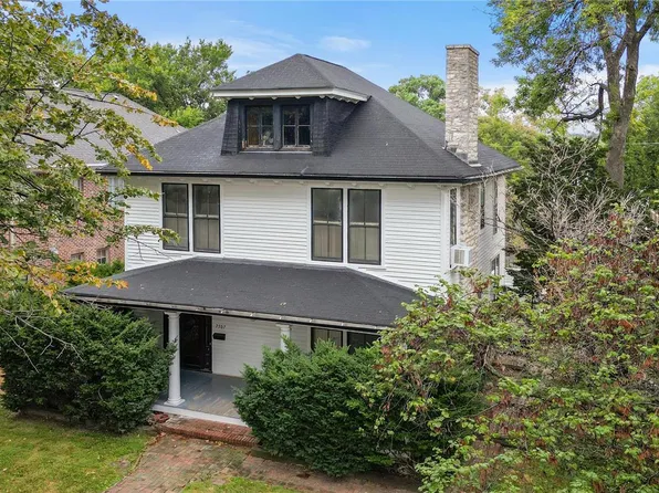 7507 Westmoreland Ave, Saint Louis, MO 63105