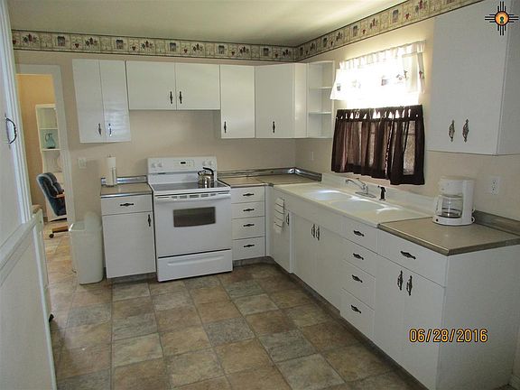 5th image of 315 W Hermosa Dr