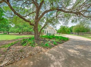 148 Oak Plaza Dr, Georgetown, TX 78628