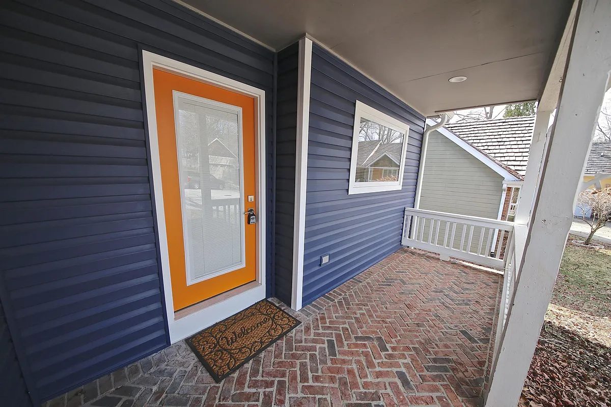Building Photo - 1612 E Camby Ct