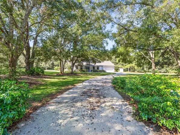 6551 Bogie Ct, Zephyrhills, FL 33544