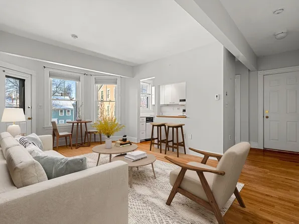 52-54 Fair St Unit 2D, Newburyport, MA 01950