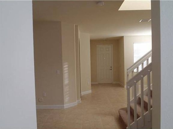 5th image of 11300 NW 87th St