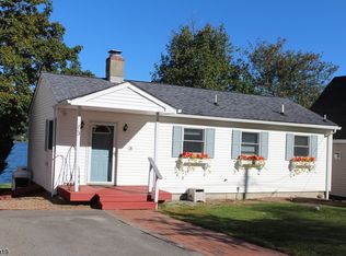 713 E Shore Rd, Hewitt, NJ 07421