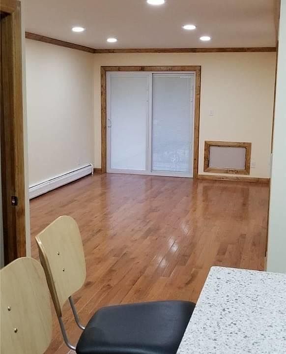 2nd image of 16521 Chapin Pkwy #3
