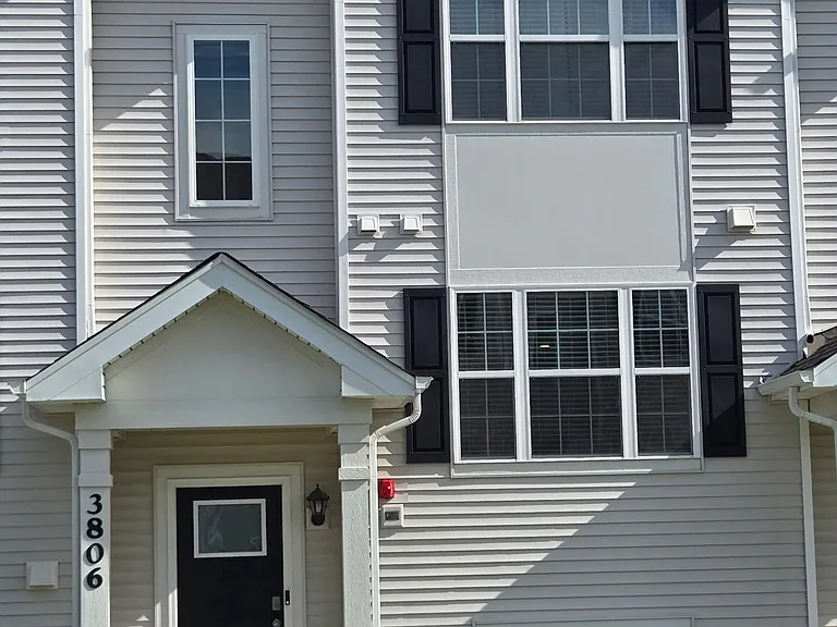 3806 Bissel Dr — Photo 1