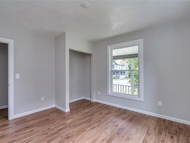 125 N Hamilton St — Photo 21