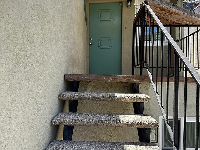 1630 Ocean Ave #B — Photo 12