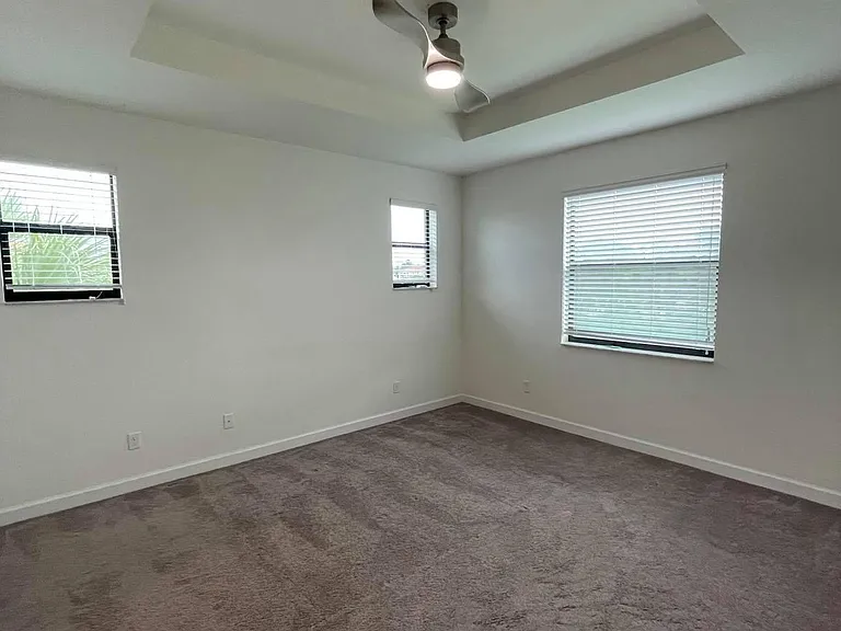 12932 Anthorne Ln — Photo 11