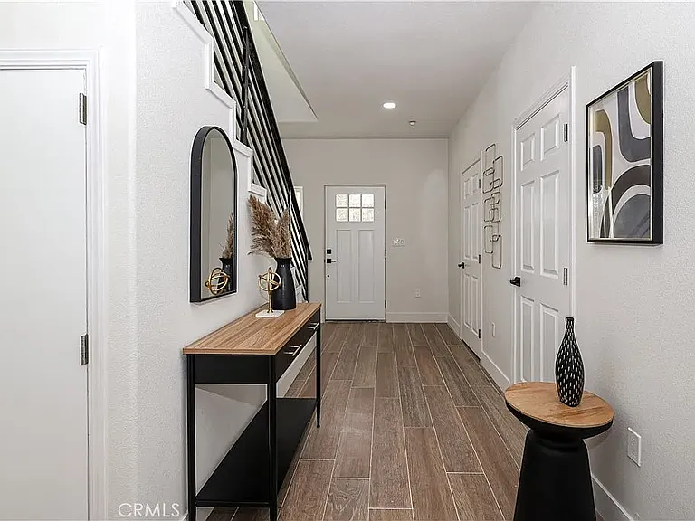 419 E Olive Ave #1 — Photo 3