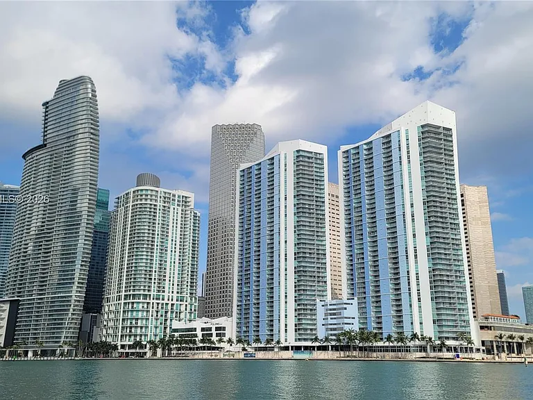 325 S Biscayne Blvd #3321 — Photo 1
