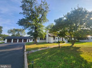 1659 E Walnut Rd, Vineland, NJ 08361