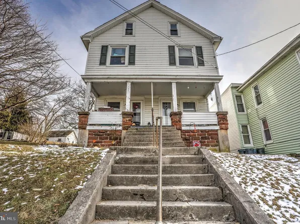 36 S Maple St, Ephrata, PA 17522