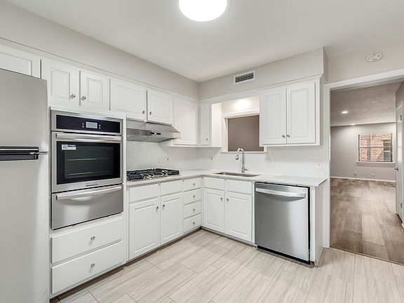 3rd image of 3434 McFarlin Blvd APT D