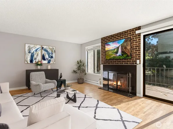 1802 Maple Lane #A5, Kent, WA 98030