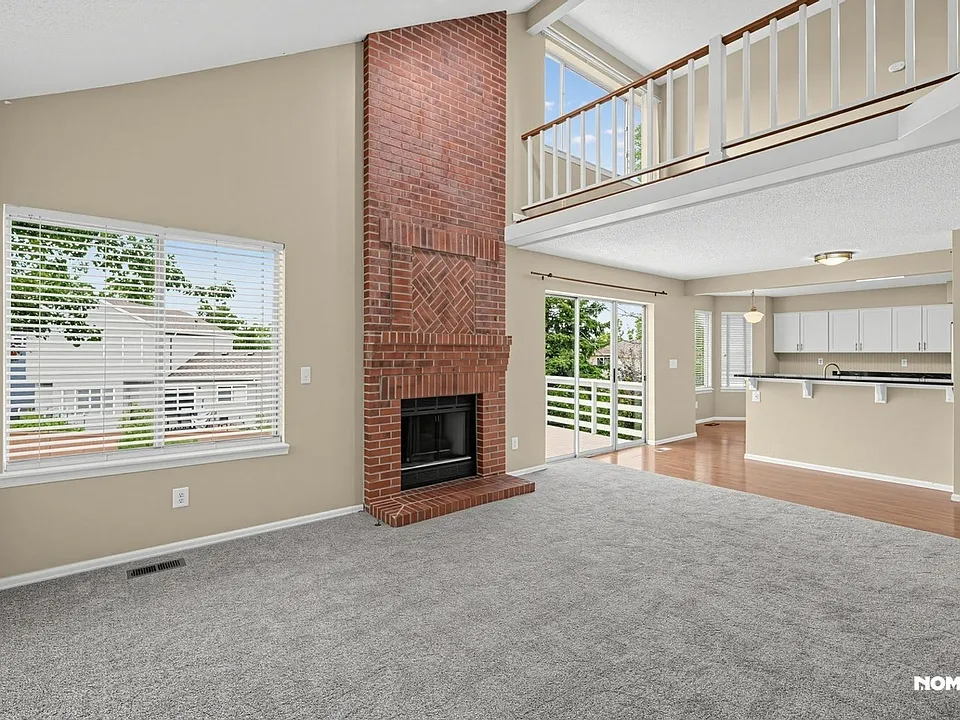 9669 Hemlock Ct