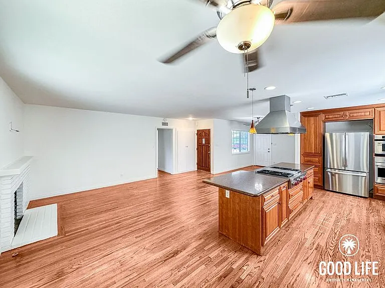 1770 W Chateau Ave — Photo 7