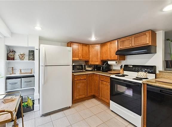 5th image of 4536 S Miro St #A