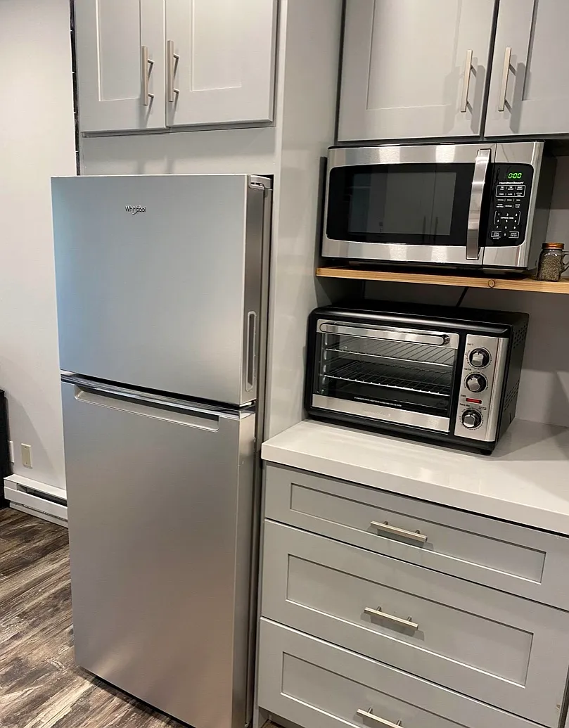 Studio, 373 sqft, $1,985 — Photo 2