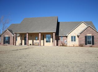 8667 Hudson Ln NE, Piedmont, OK 73078