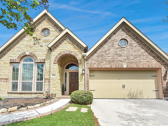 3rd image of 18614 Town Bluff Dr
