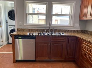 10 Linwood St FLOOR 1, Holbrook, MA 02343