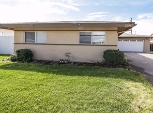 27035 10th St, Highland, CA 92346