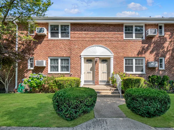 226-09 Union Tnpk image 7 of 8