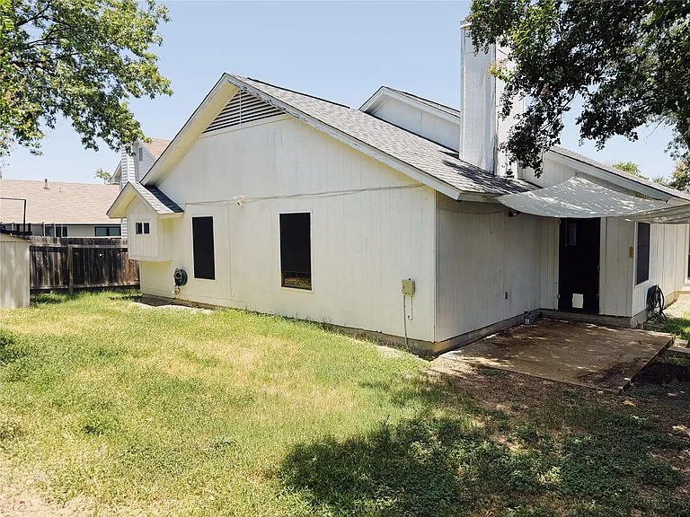 12314 Thompkins Dr — Photo 32