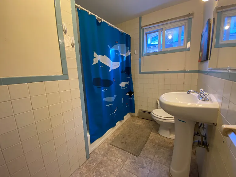 550 Whitney Ave #15 — Photo 13