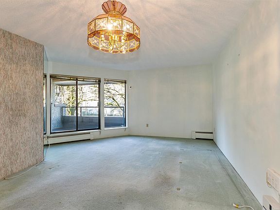 5th image of 8460 Ackroyd Rd #219