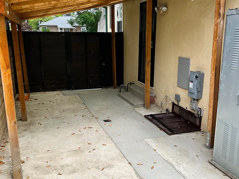 7019 Jamieson Ave — Photo 30