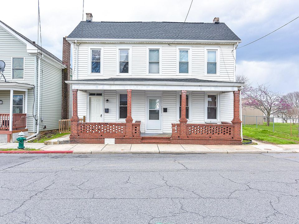 1st image of 1037 1/2 Spruce St